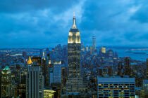 Blaues New York by Patrick Lohmüller