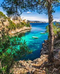 Cala Fornells on Mallorca, Spain Mediterranean Sea von Alex Winter