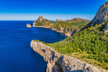 Amazing rocky coastline of Cap de Formentor on Majorca, Spain von Alex Winter
