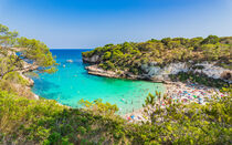 Cala Llombards, idyllic bay beach on Majorca island, Spain, Mediterranean Sea von Alex Winter