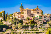 Valldemossa, old village in the Serra de Tramuntana mountains on Mallorca, Spain by Alex Winter