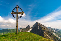 Gipfelkreuz in Vorarlberg by mindscapephotos