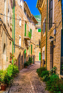 Fornalutx, old idyllic village on Majorca, Spain, Balearic Islands von Alex Winter