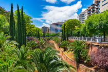 Majorca, citycape with water canal stream and park in Palma de Majorca, Spain von Alex Winter