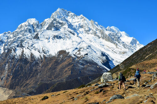 15-dsc-1635-der-larkya-peak-6249m-auf-unserem-weg-nach-dharamshala