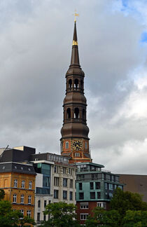Die Hauptkirche Sankt Katharinen in Hamburg by Ulrich Senff