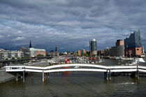 Hamburg, Blick zu Überseebrücke und Binnenhafen von Ulrich Senff