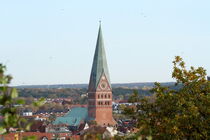 Lüneburg von oben: St. Johannis Kirche by Anja  Bagunk