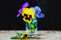 Stiefmütterchen in der Vase. Gemaltes Blumenstillleben. von havelmomente