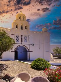 Santorin, Kirche in Pyrgos by wolfpeter