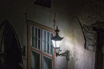 Old Lantern In A Cracked Wall von Jukka Heinovirta