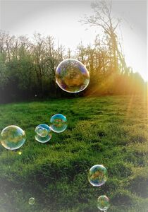 Bubbles in the sun von tzina