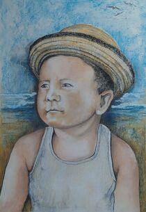 kleiner Junge mit Hut by Marion Hallbauer
