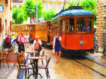 Straßenbahn in Soller auf Mallorca. Straßencafe. Gemalt. by havelmomente