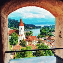 Fensterblick Schloss Thun, Schweiz von Susanne Winkels