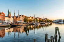 Museumshafen und die Altstadt von Lübeck by dieterich-fotografie