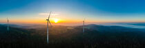 Panorama Windräder in einem Windpark von dieterich-fotografie