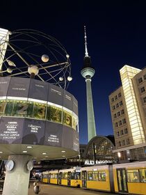 Berlin Alexanderplatz bei Nacht  by germartgallery
