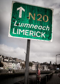 Irish street sign by ronxy