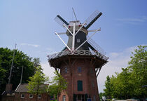 Windmühle - Galerieholländer in Papenburg von babetts-bildergalerie