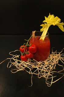 Tomatensaft Gin Cocktail von babetts-bildergalerie