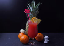 Tropischer Fruchtcocktail mit Rum by babetts-bildergalerie