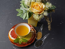Schwarzer Tee mit Grapefrucht  by babetts-bildergalerie