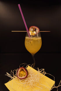 Passionsfrucht Sekt Cocktail by babetts-bildergalerie