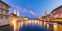 Zürich in der Schweiz am Abend von dieterich-fotografie