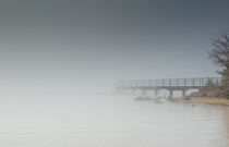 Steg am Cospudener See im Nebel eingehüllt by lichtbilder
