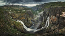 Voringsfossen waterfall in a valley at Hardangervidda National Park from above in Norway von Bastian Linder