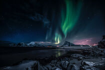 'Aurora polaris on sky in Lofoten islands' by Stein Liland