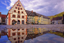 Spiegelung Altstadthäuser Freiburg von Patrick Lohmüller