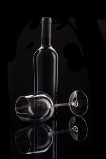 Weinkultur im dezenten Licht by Thomas Klee