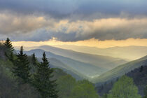 Sunrise, Oconaluftee Valley, Great Smoky Mountains National Park, North Carolina. Adam Jones / Danita Delimont von Danita Delimont