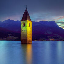 Kirchturm im Reschensee von Patrick Lohmüller