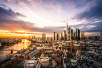 Sonnenuntergang in Frankfurt am Main blick von Oben, Skyline von jan Wehnert