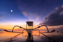 Jukung Bali, ein tradizionelles Fischerboot im Sonnenaufgang