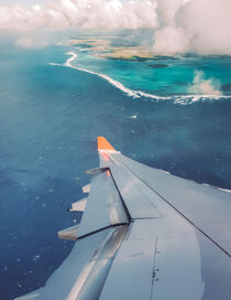 Blick aus dem Flugzeug. Flügel, Küste, Mauritius 
