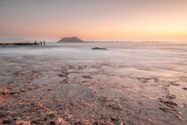 Sonnenaufgang an einem Strand auf Fuerteventura, Steine by jan Wehnert