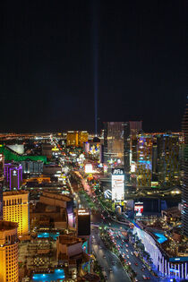 Las Vegas hell beleuchtet in der Nacht von Patrick Gross