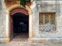 alter Hauseingang in Kroatien, old house entrance in Croatia