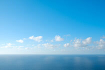 Ocean and Blue Sky with Clouds - Horizon by oh aniki