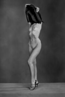 Slim Nude von David Hare