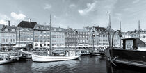 'Nyhavn in Kopenhagen - monochrom' by dieterich-fotografie
