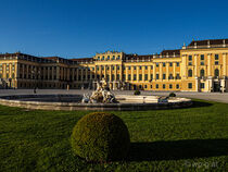 Schloss Schönbrunn - Schönbrunn Palace - Imperial Heritage by Franz Grolig