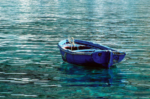 01gre-23-20-boat-loutro-harbor-crete
