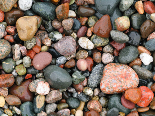 03mi-g0014-pebble-pattern-pictured-rocks-nat-lakeshore