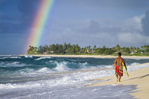 Hawaiian rainbow by Sean Davey
