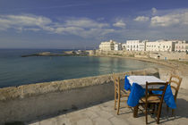 High angle view of a table and a chair in a cafe, Gallipoli, Apulia, Italy von Panoramic Images